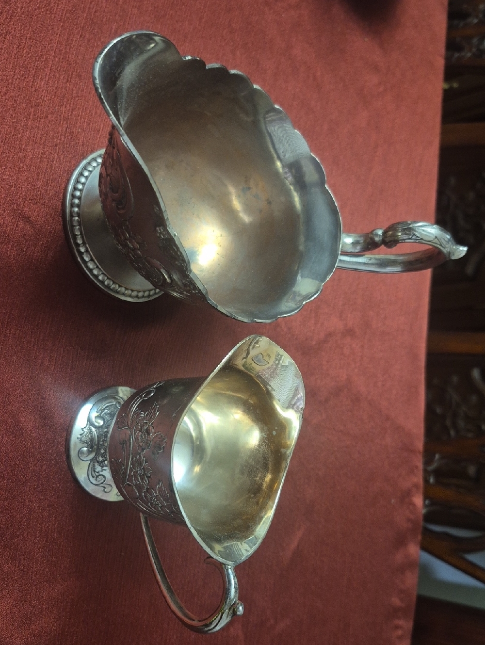 Vintage Silver-Plated Creamer and Sugar Set - Elegant Silver Finish